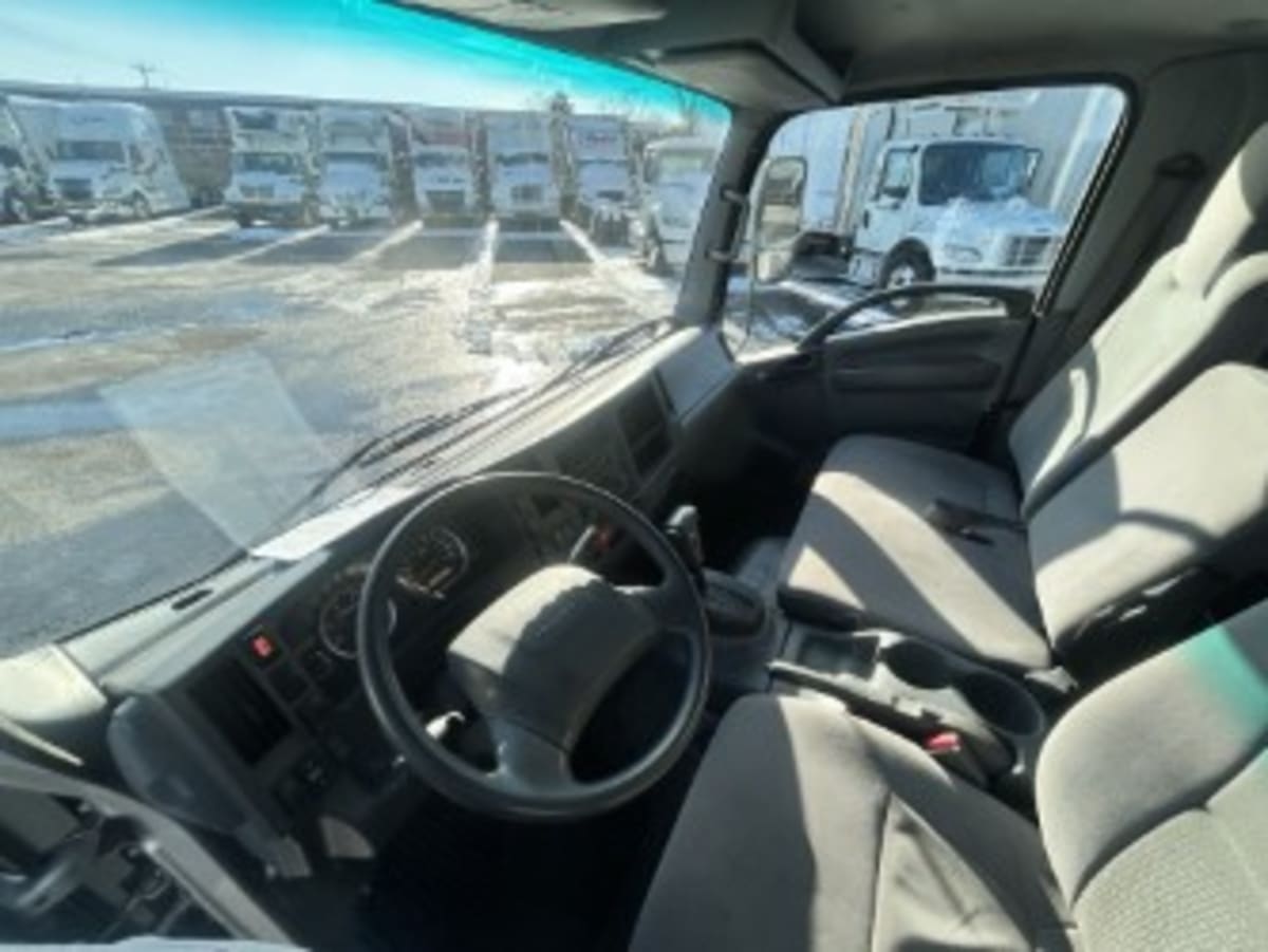 2018 Isuzu NPR 825007