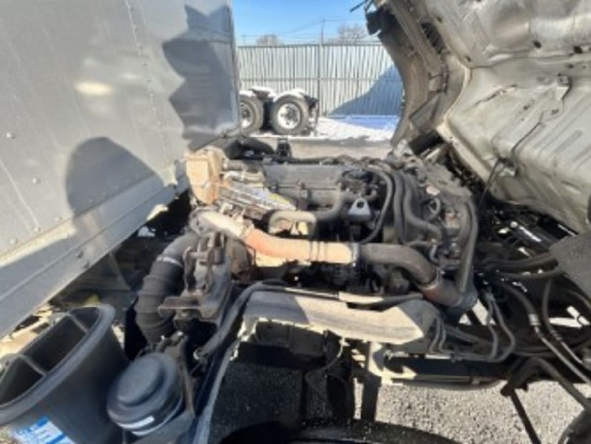 2018 Isuzu NPR 825007