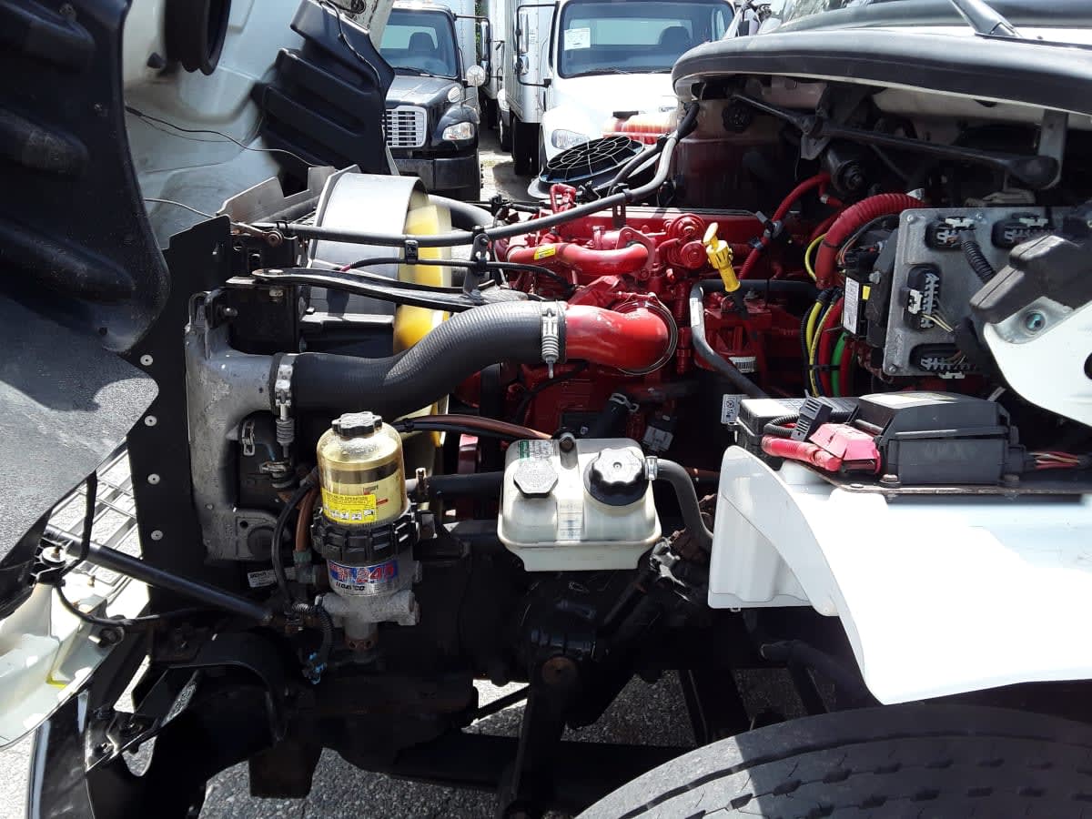2019 Freightliner M2 106 825009