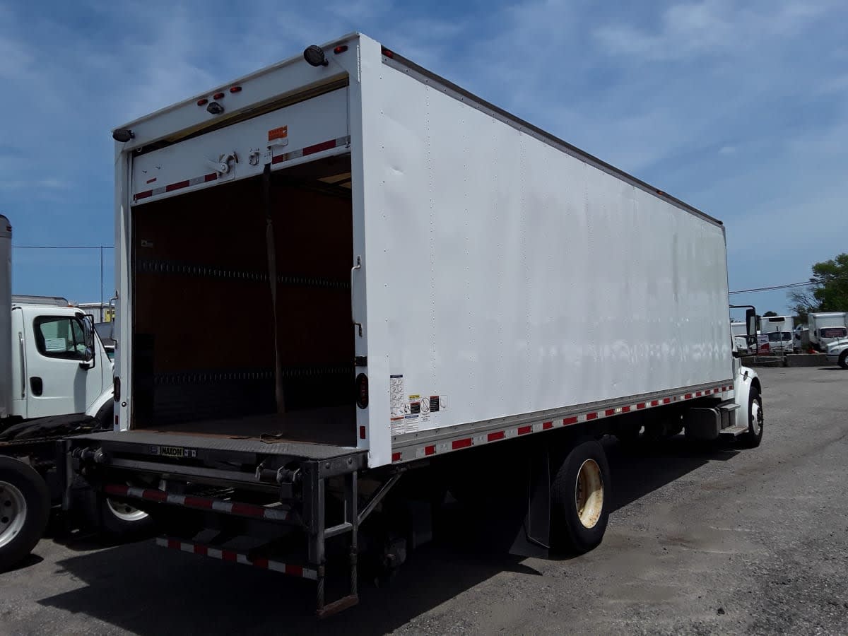 2019 Freightliner M2 106 825009