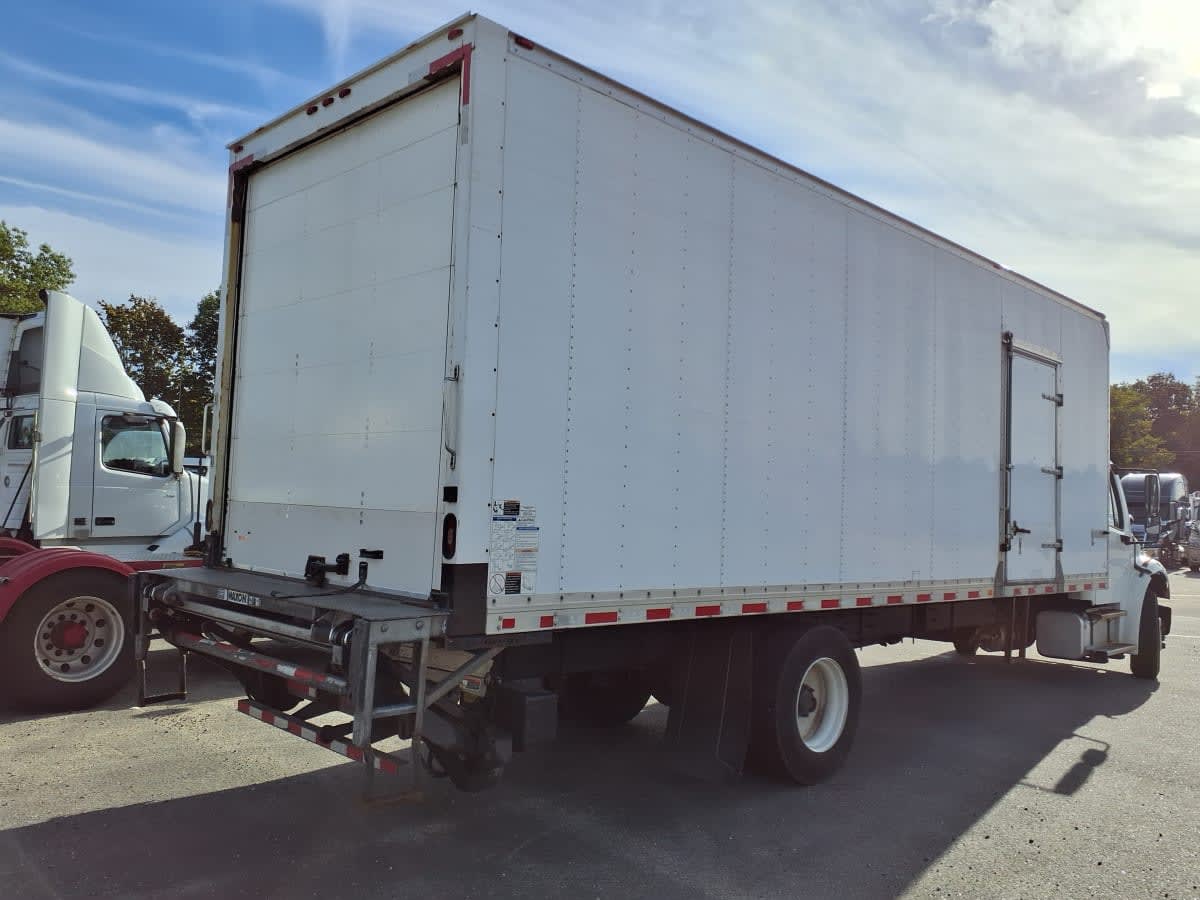 2018 Freightliner/Mercedes M2 106 825054