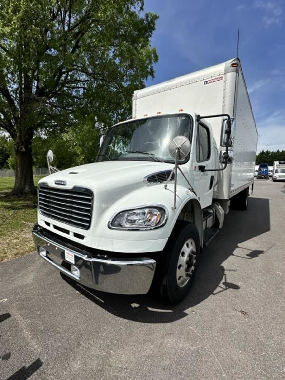 2019 Freightliner/Mercedes M2 106 825307