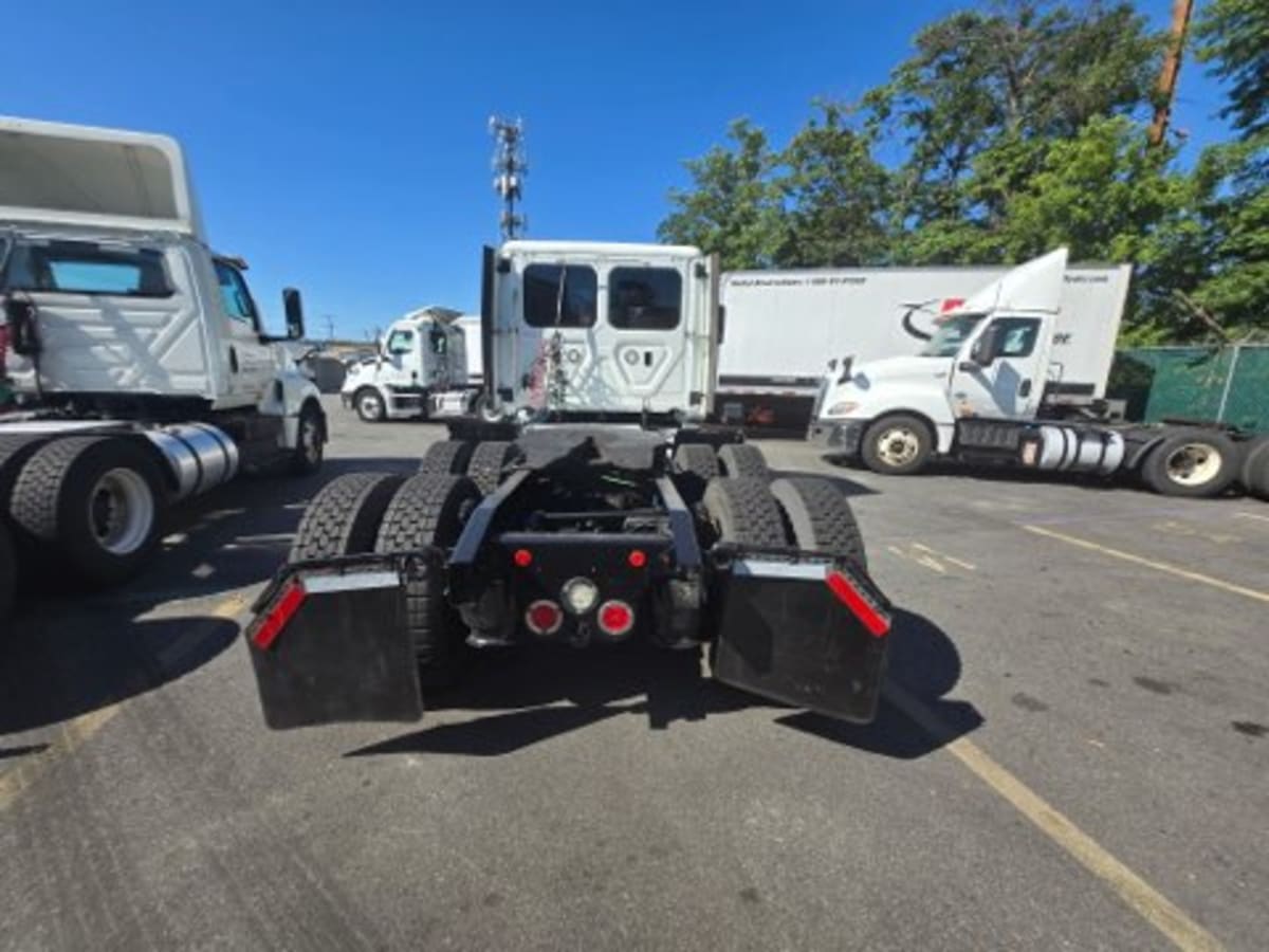 2019 Freightliner - image 5