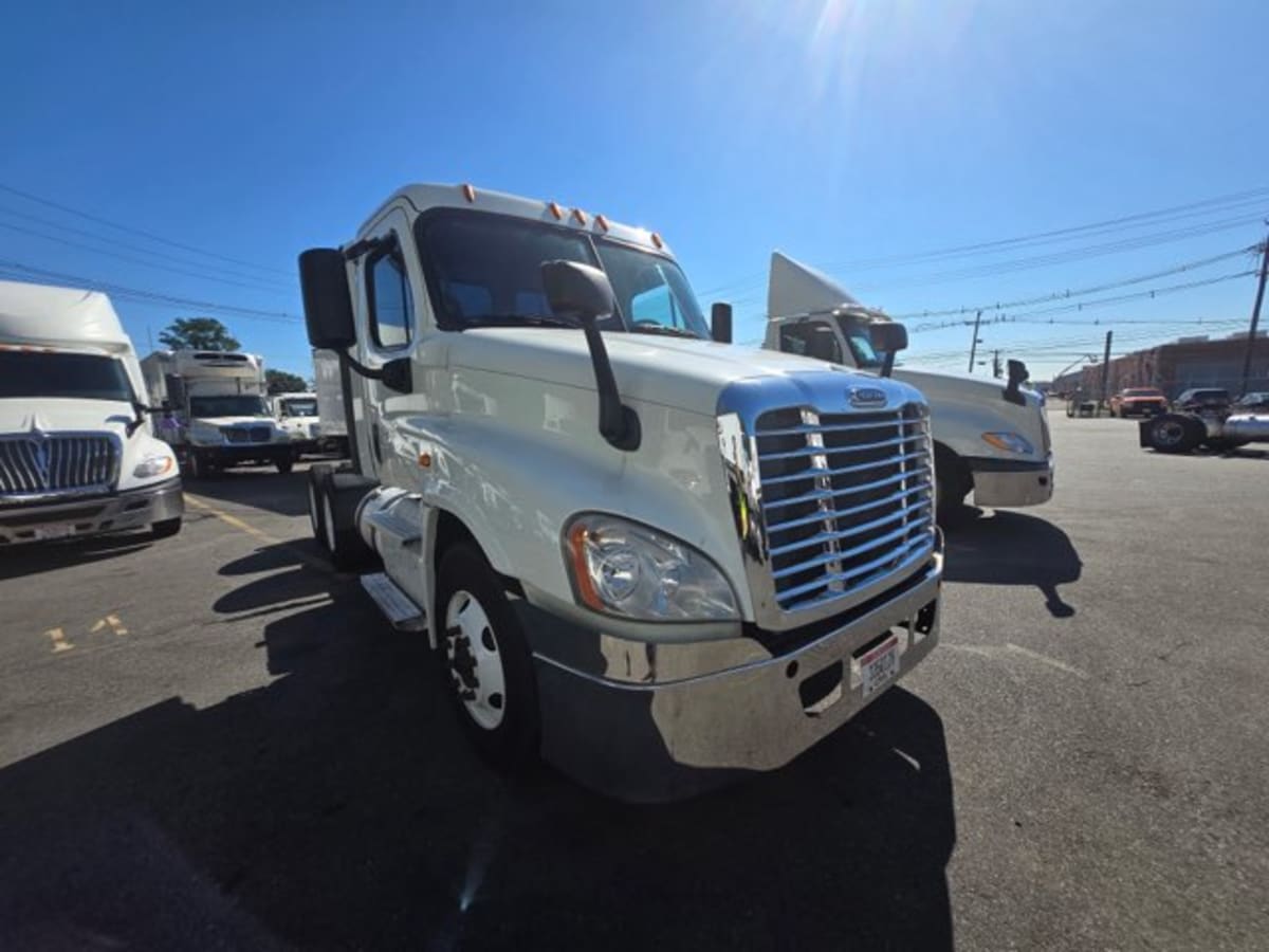 2019 Freightliner - image 3
