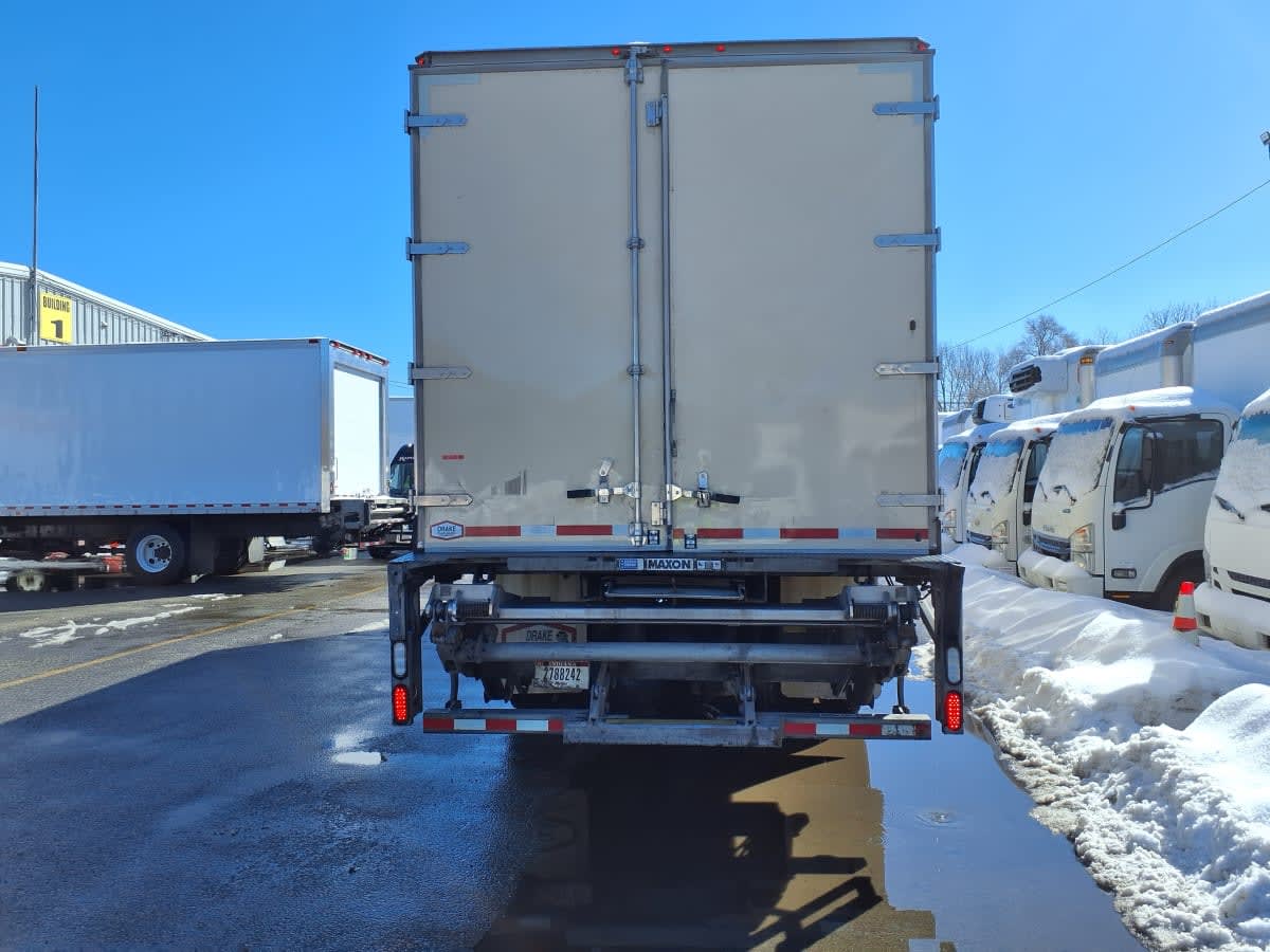 2019 Freightliner/Mercedes M2 112 825372