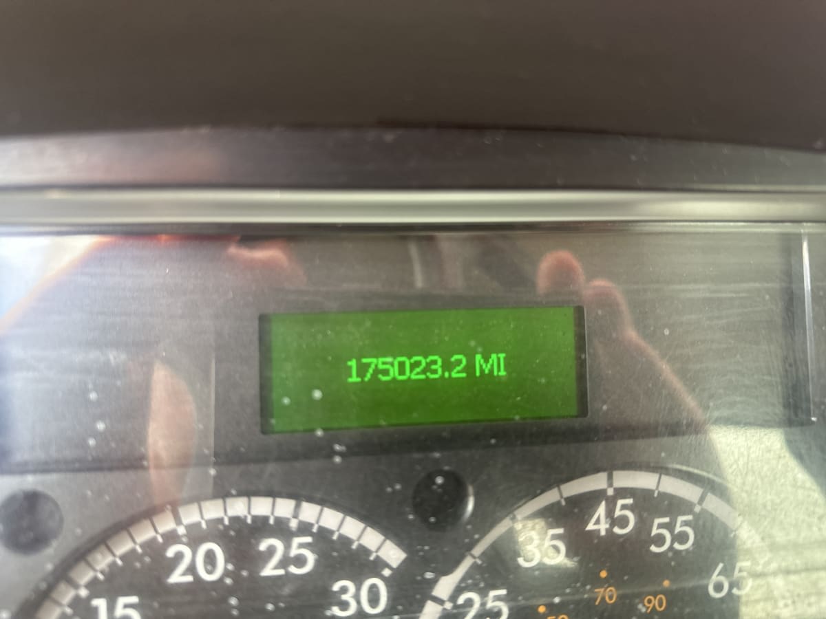 2019 Freightliner M2 106 825383