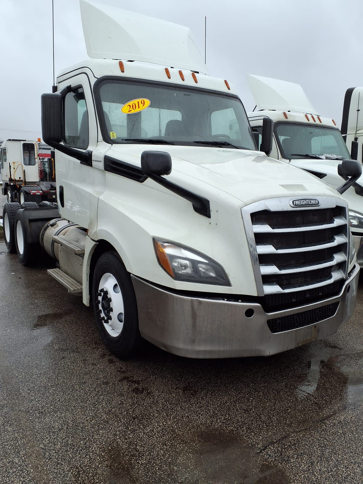2019 Freightliner/Mercedes NEW CASCADIA PX12664 825427