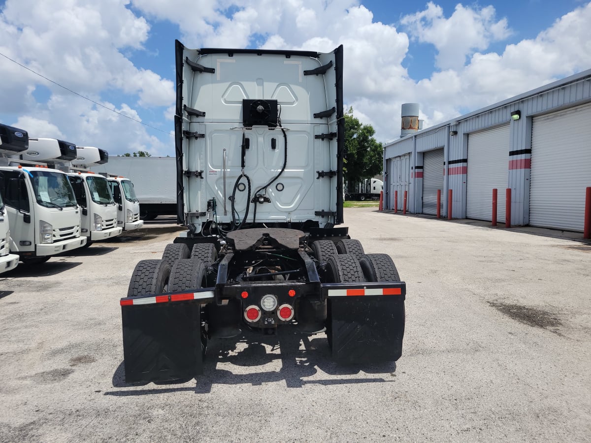 2019 Freightliner/Mercedes NEW CASCADIA PX12664 825529