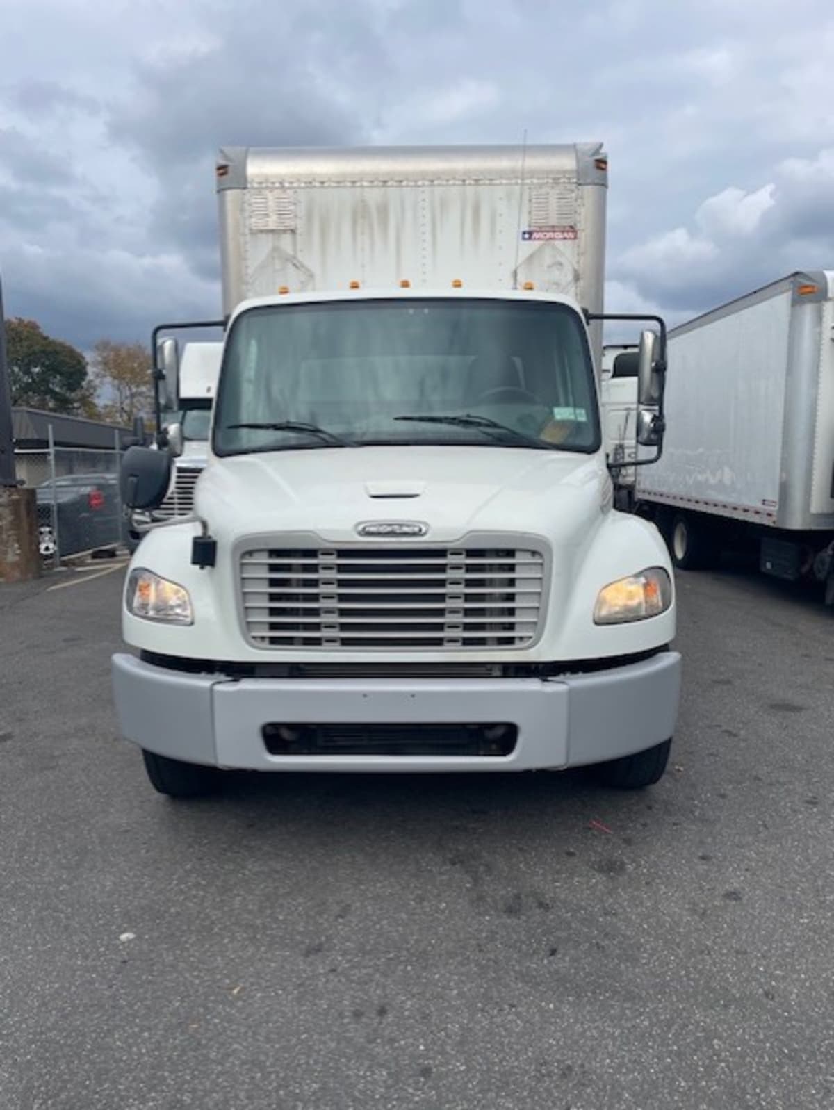 2019 Freightliner/Mercedes M2 106 825627