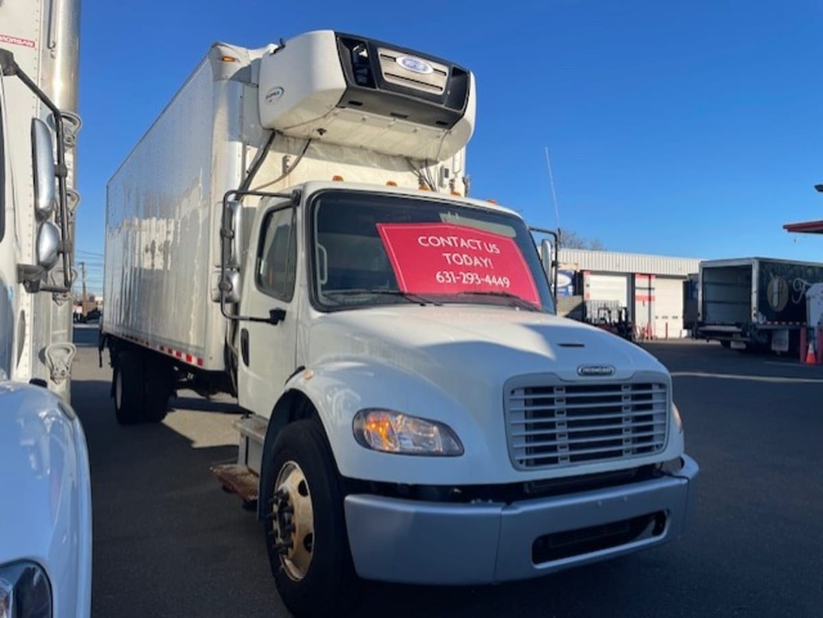 2019 Freightliner M2 106 - image 3