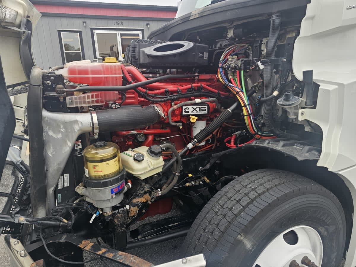 2019 Freightliner - image 8