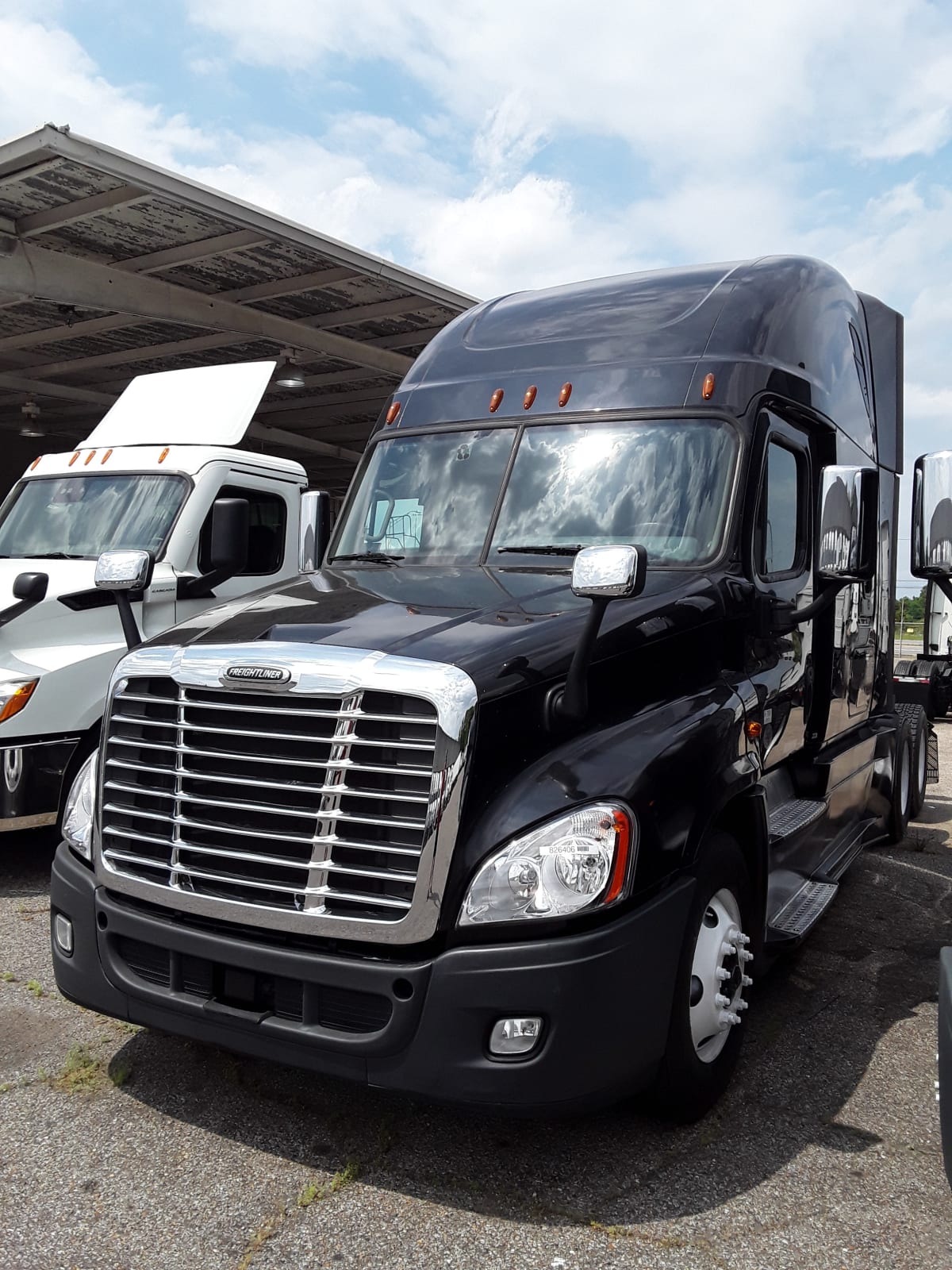 2019 Freightliner/Mercedes CASCADIA 125 826406