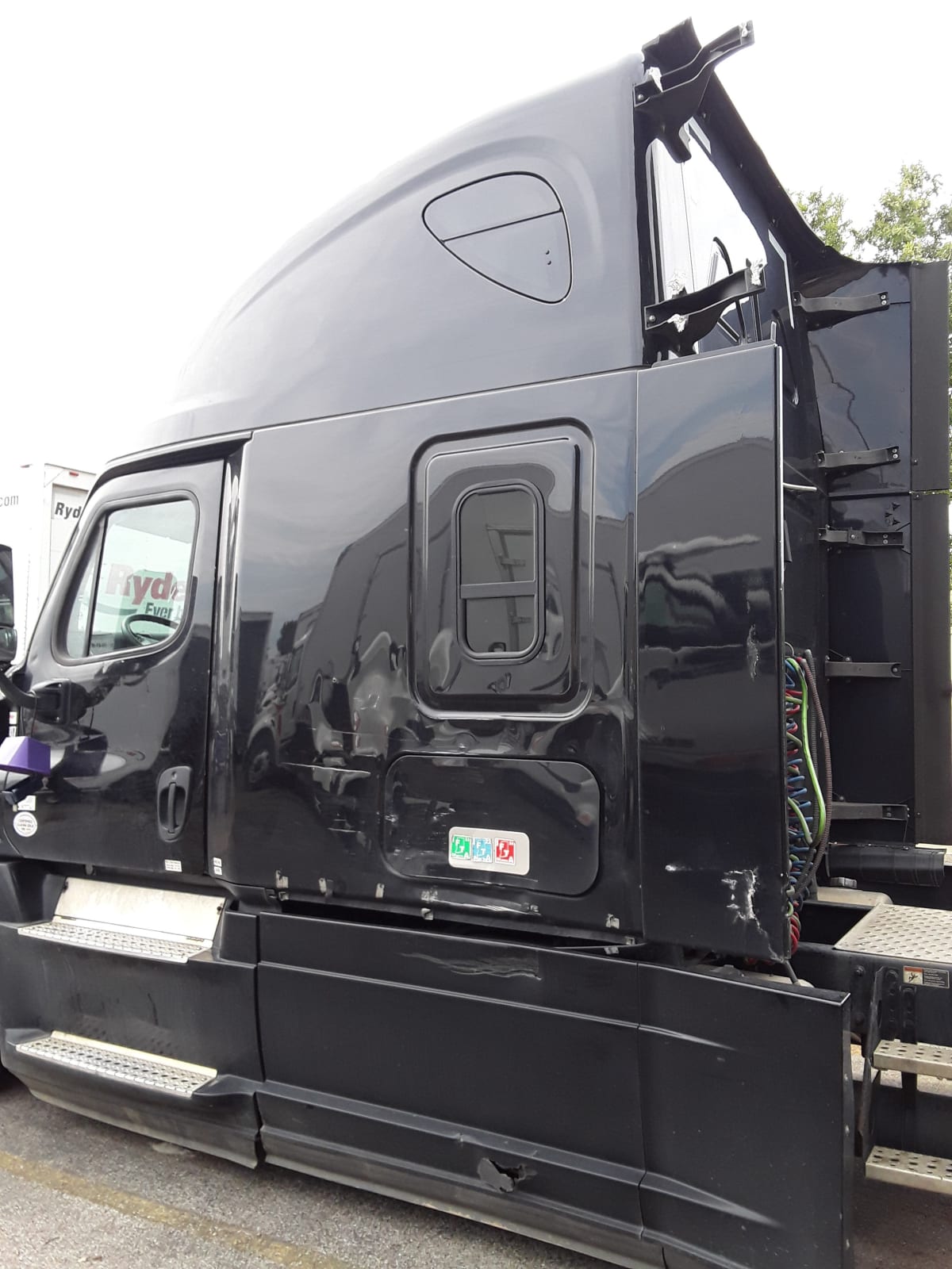 2019 Freightliner/Mercedes CASCADIA 125 826407