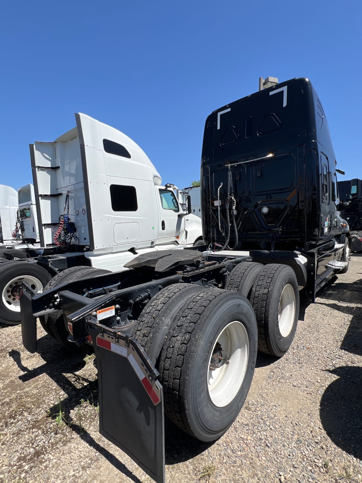 2019 Freightliner/Mercedes CASCADIA 125 826412