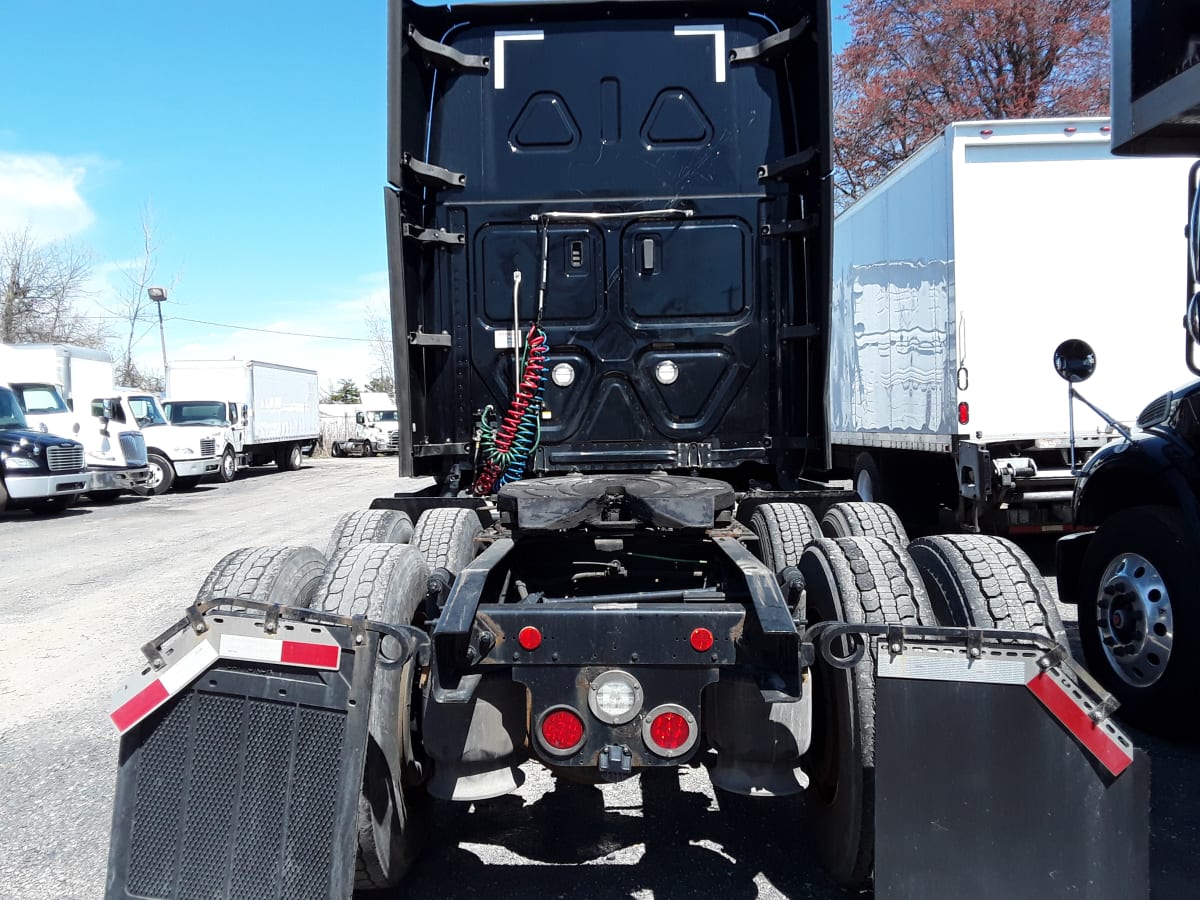 2019 Freightliner/Mercedes CASCADIA 125 826416