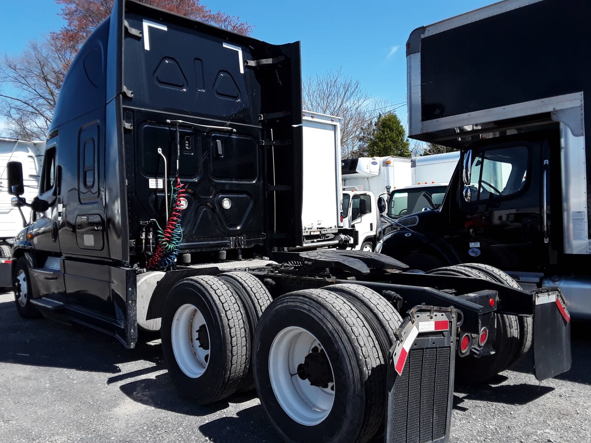 2019 Freightliner/Mercedes CASCADIA 125 826416