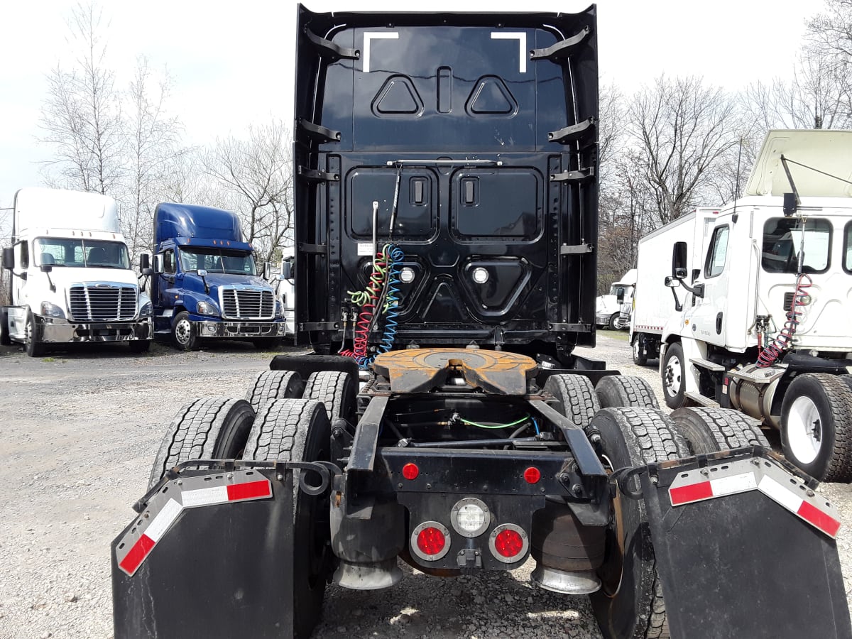 2019 Freightliner/Mercedes CASCADIA 125 826418