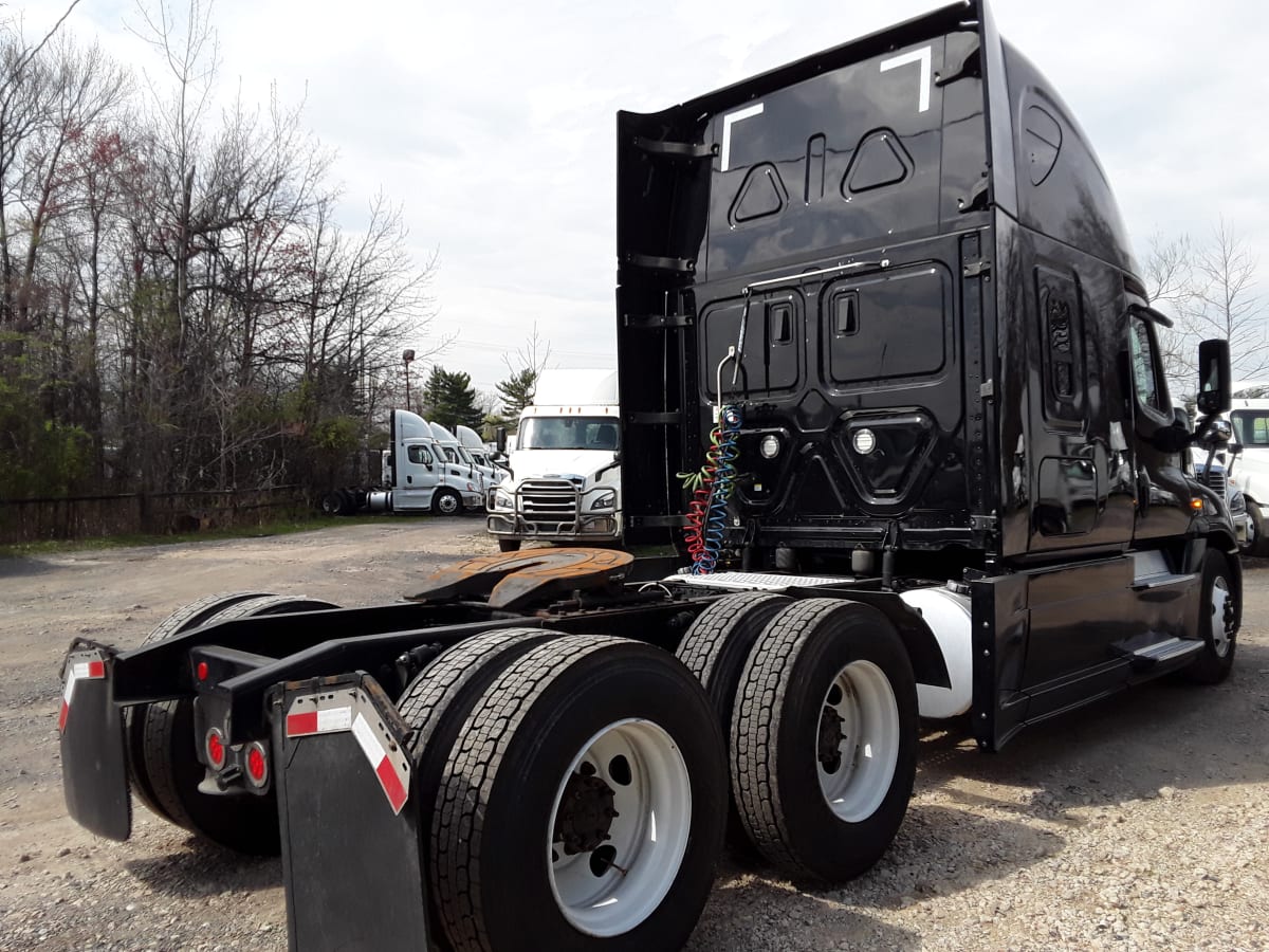 2019 Freightliner/Mercedes CASCADIA 125 826418