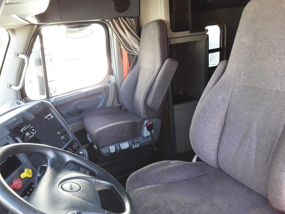 2019 Freightliner/Mercedes CASCADIA 125 826420