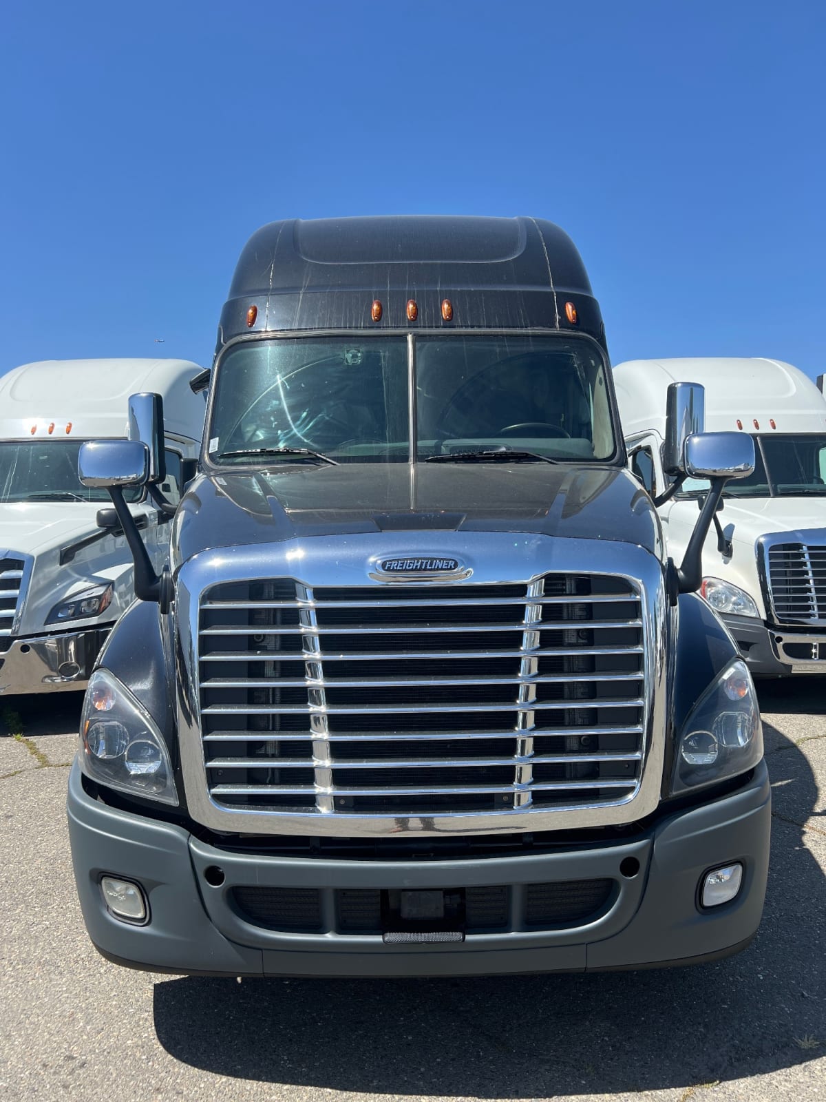 2019 Freightliner/Mercedes CASCADIA 125 826422