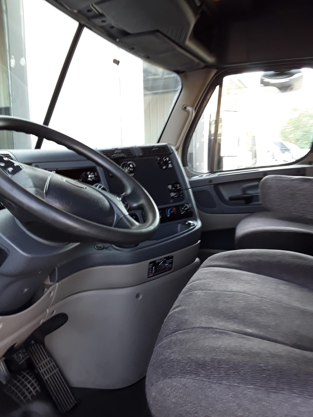 2019 Freightliner/Mercedes CASCADIA 125 826548