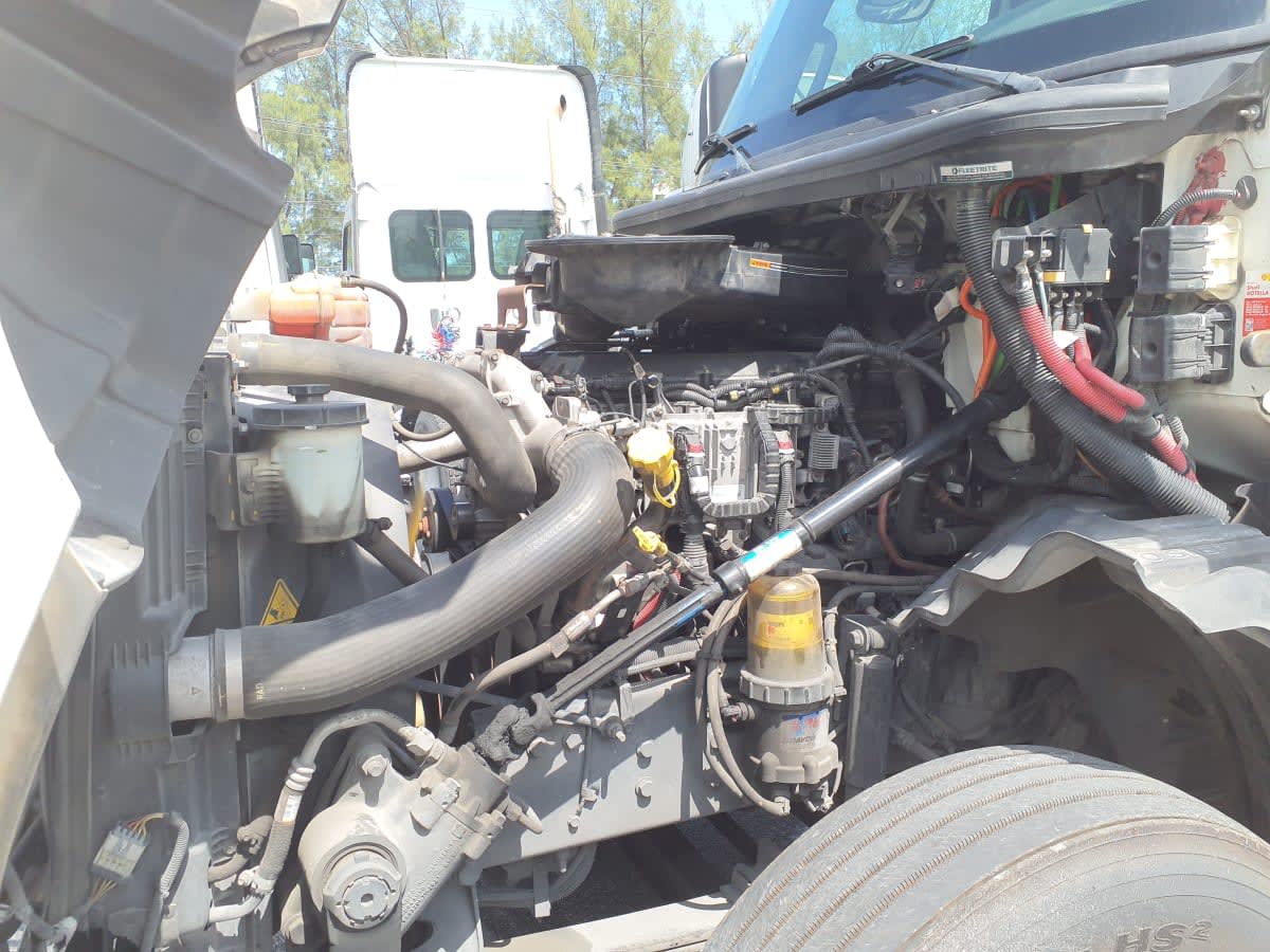 2019 Navistar International LT625 DAYCAB T/A 826559