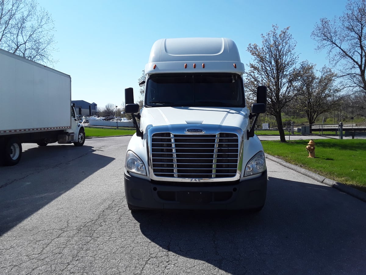 2019 Freightliner/Mercedes CASCADIA 125 826597