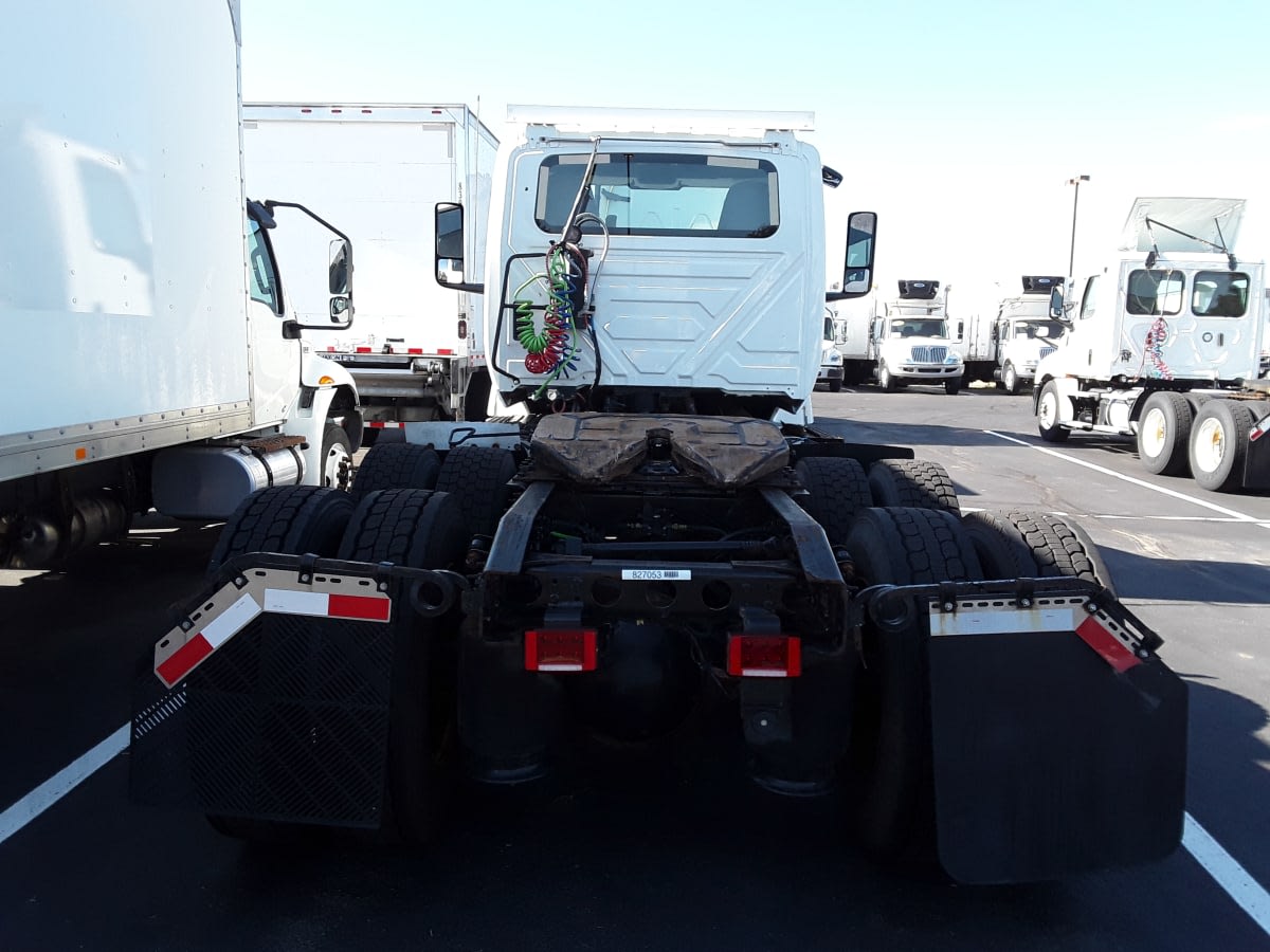 2019 Navistar International LT625 DAYCAB T/A 827053