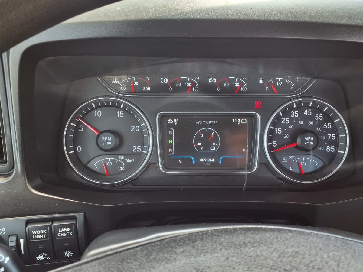 2019 Navistar International LT625 DAYCAB T/A 827062