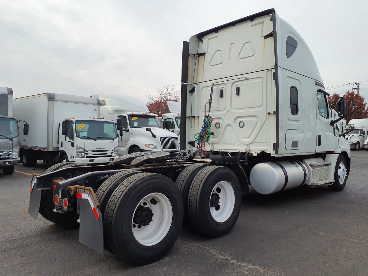 2019 Freightliner/Mercedes NEW CASCADIA PX12664 827124