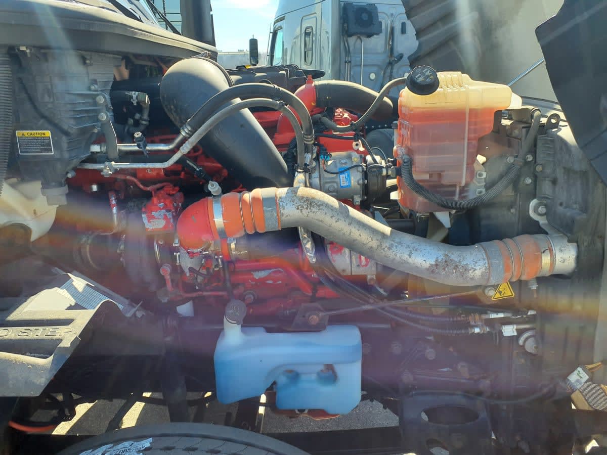 2019 Navistar International LT625 DAYCAB T/A 827127