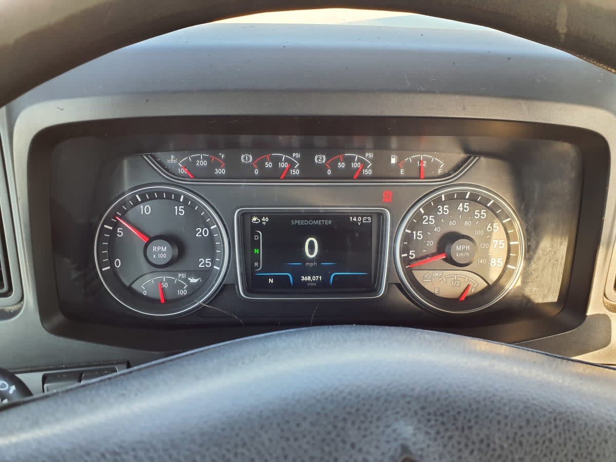 2019 Navistar International LT625 DAYCAB T/A 827434