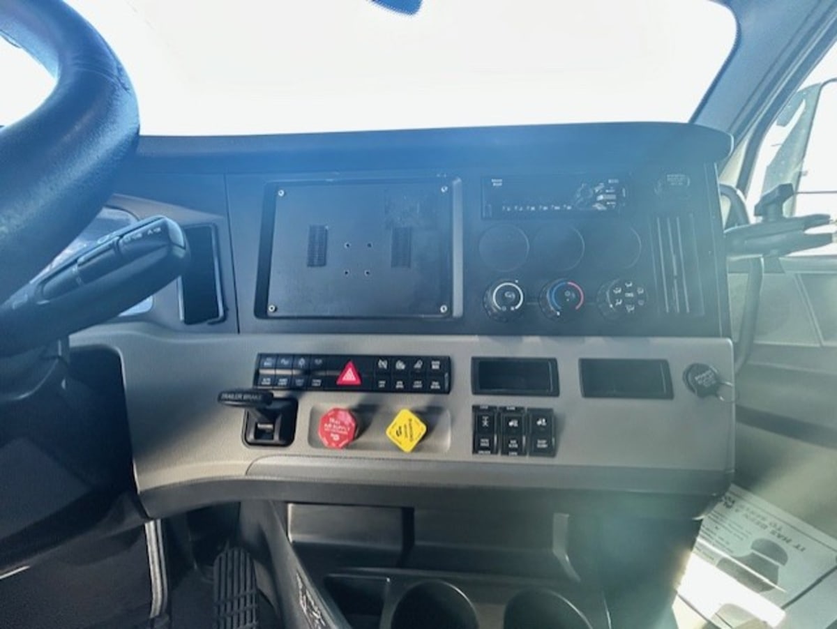 2019 Freightliner/Mercedes NEW CASCADIA PX12664 827485