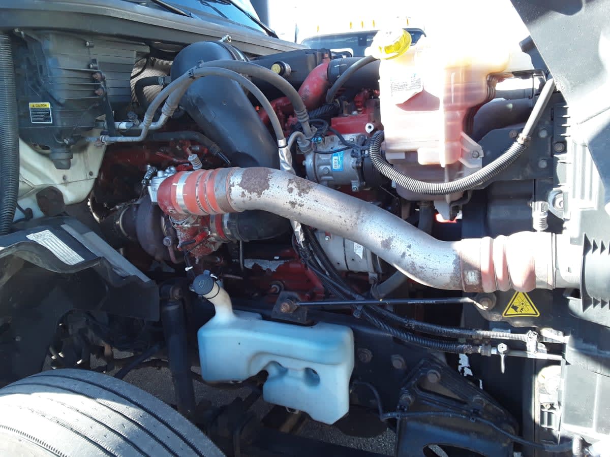 2019 Navistar International LT625 DAYCAB T/A 827532