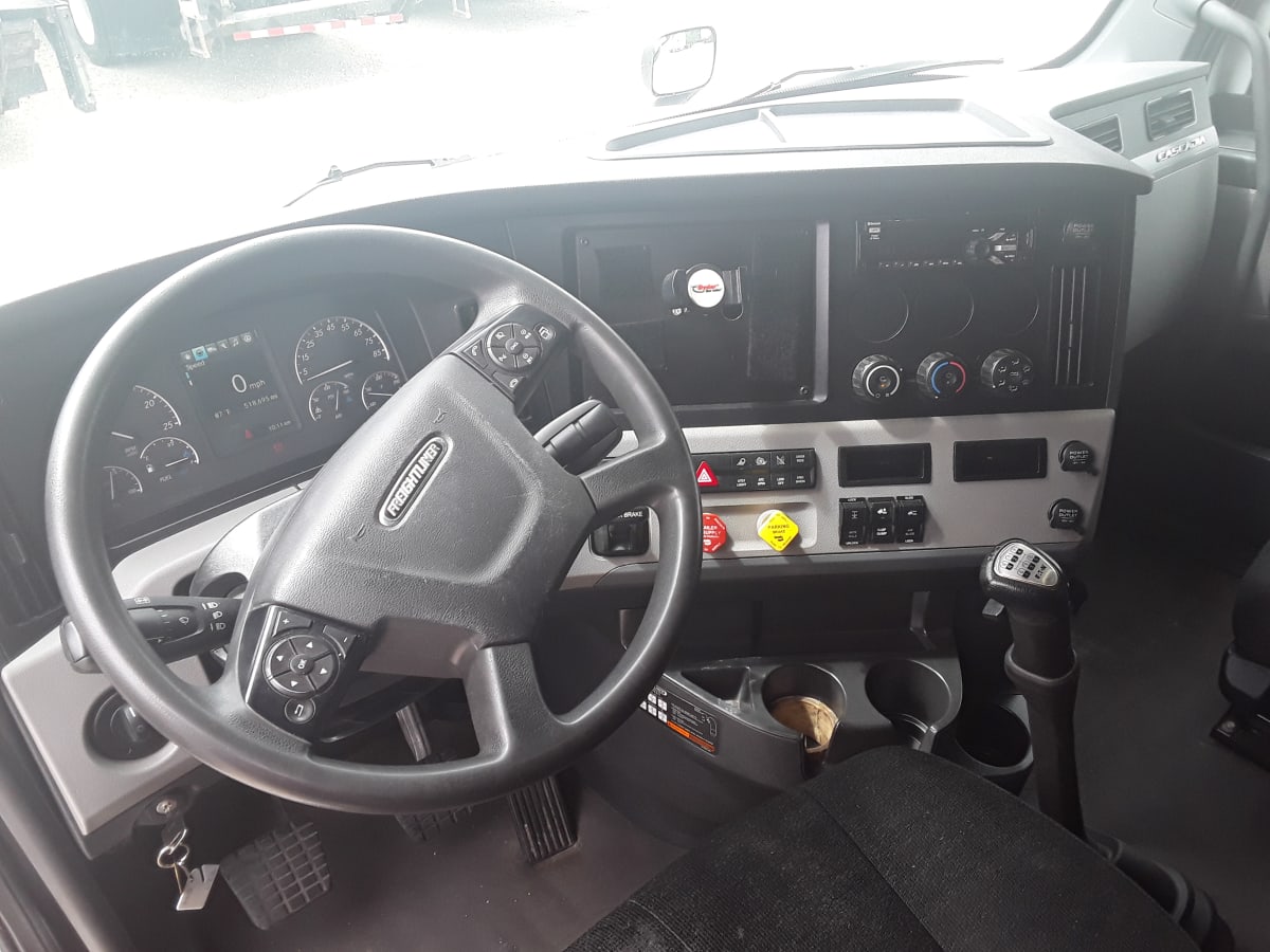 2019 Freightliner/Mercedes NEW CASCADIA PX12664 827544