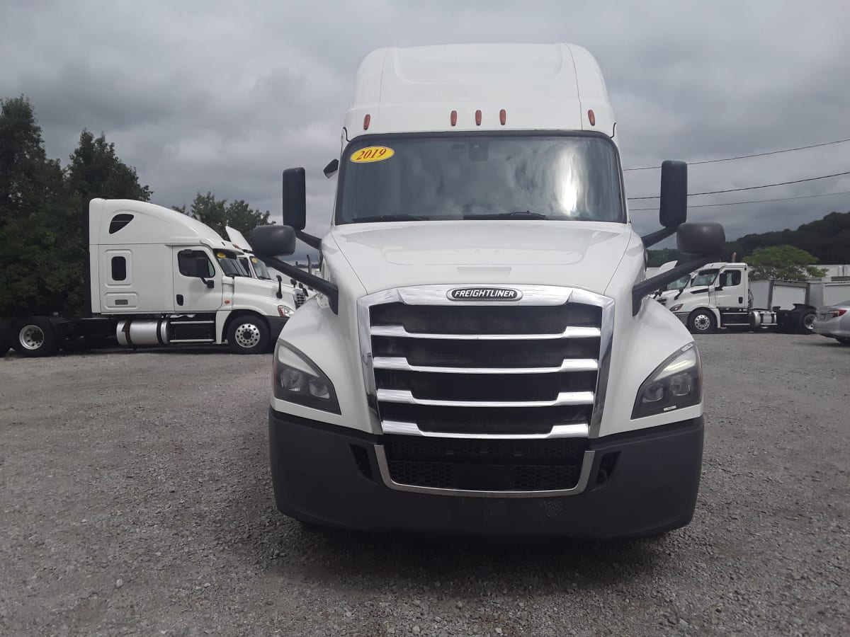 2019 Freightliner/Mercedes NEW CASCADIA PX12664 827544