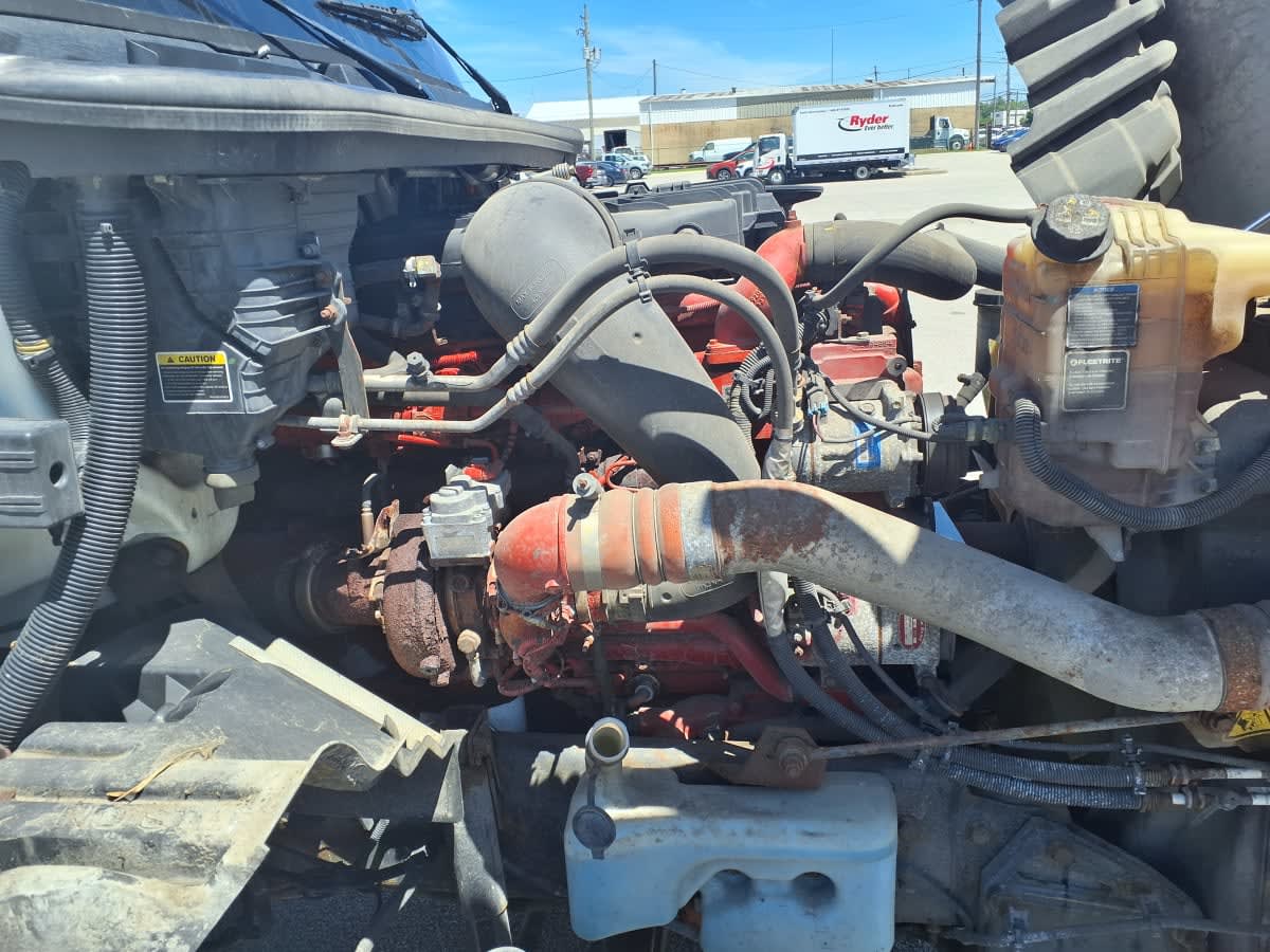 2019 Navistar International LT625 DAYCAB T/A 827647