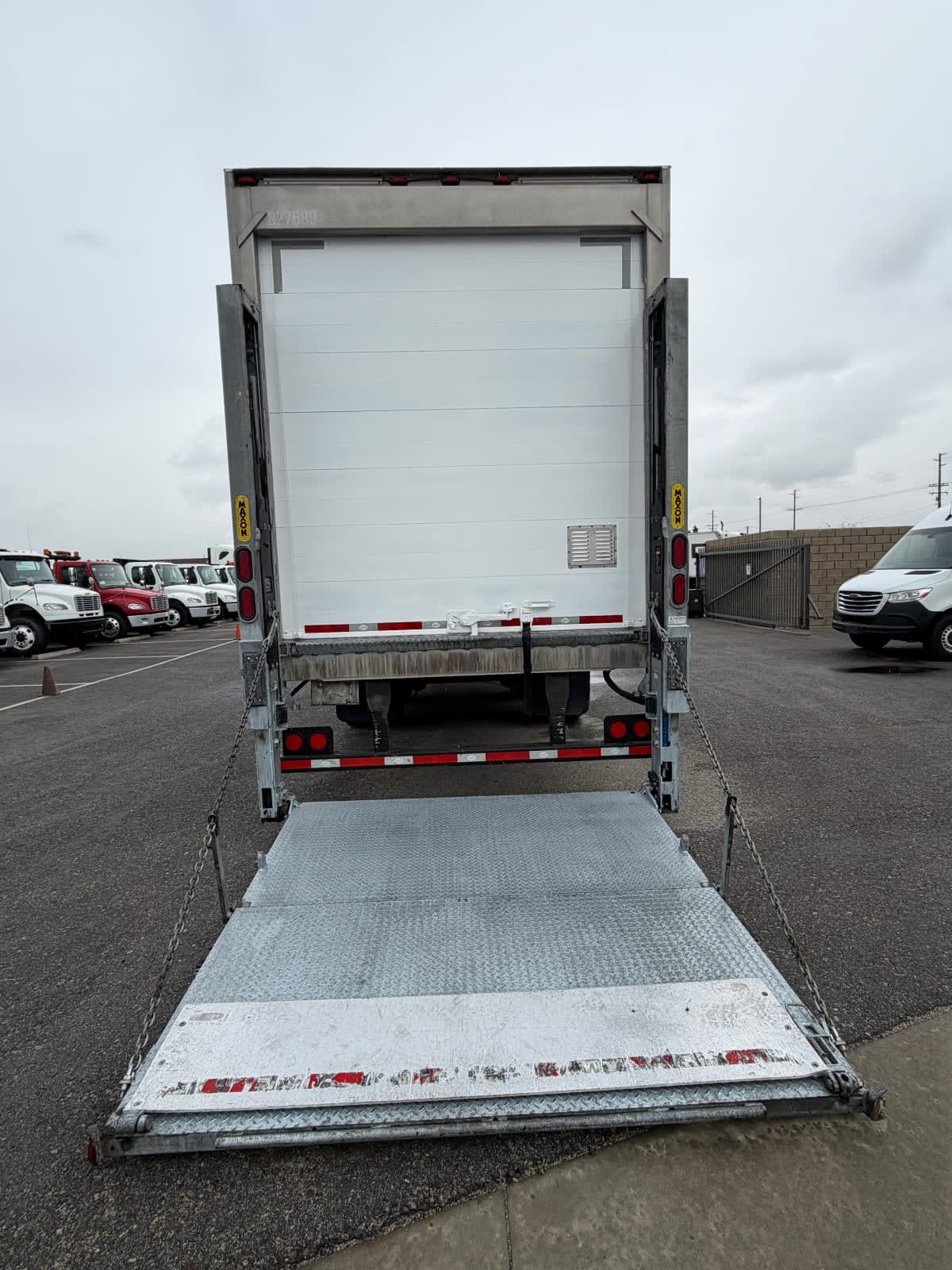 2019 Utility Trailers VS2RA 48/162/102 827689