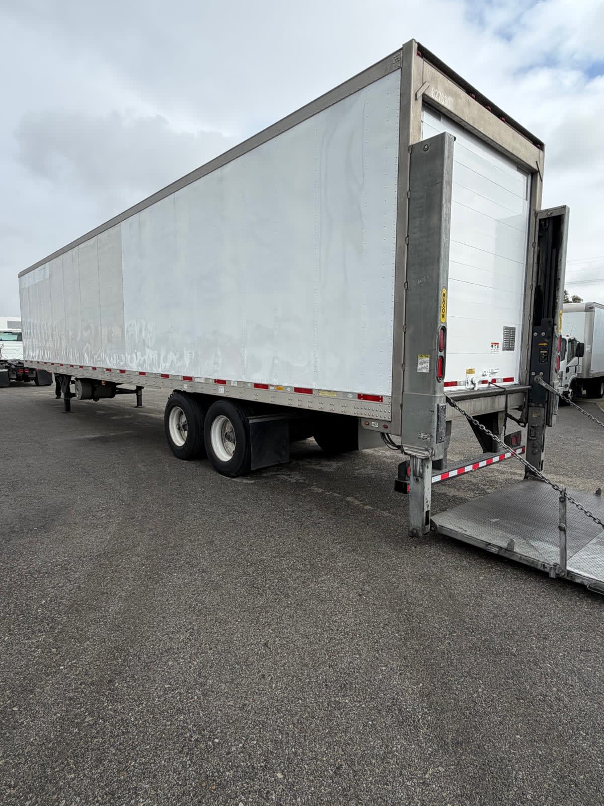2019 Utility Trailers VS2RA 48/162/102 827690