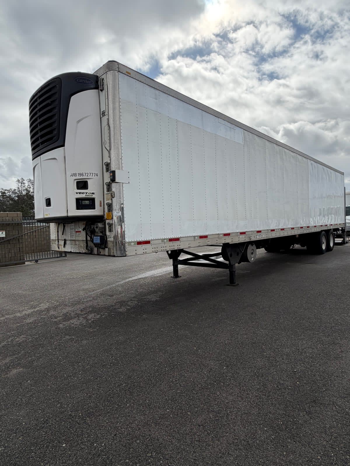 2019 Utility Trailers VS2RA 48/162/102 827690
