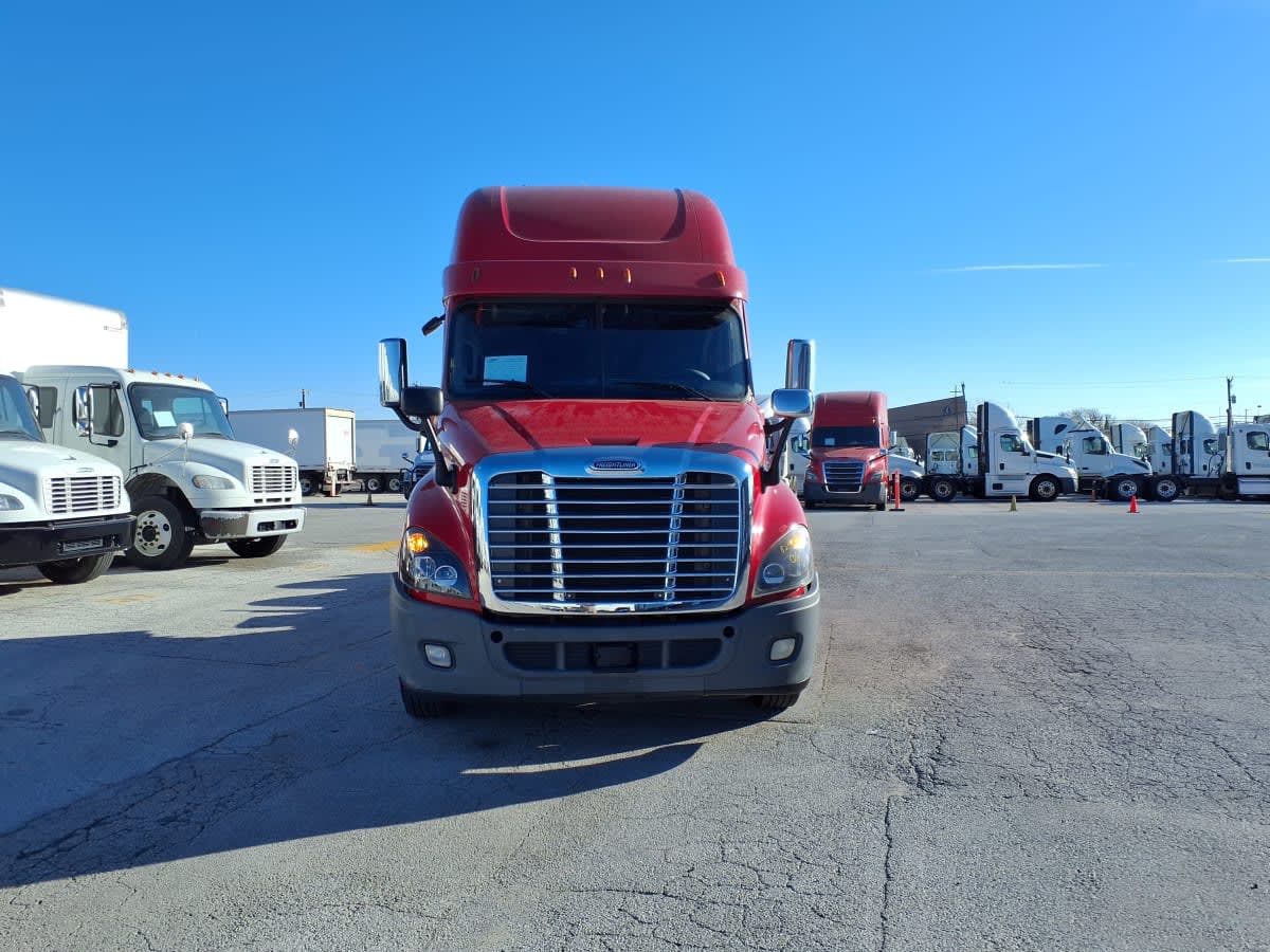 2019 Freightliner - image 2