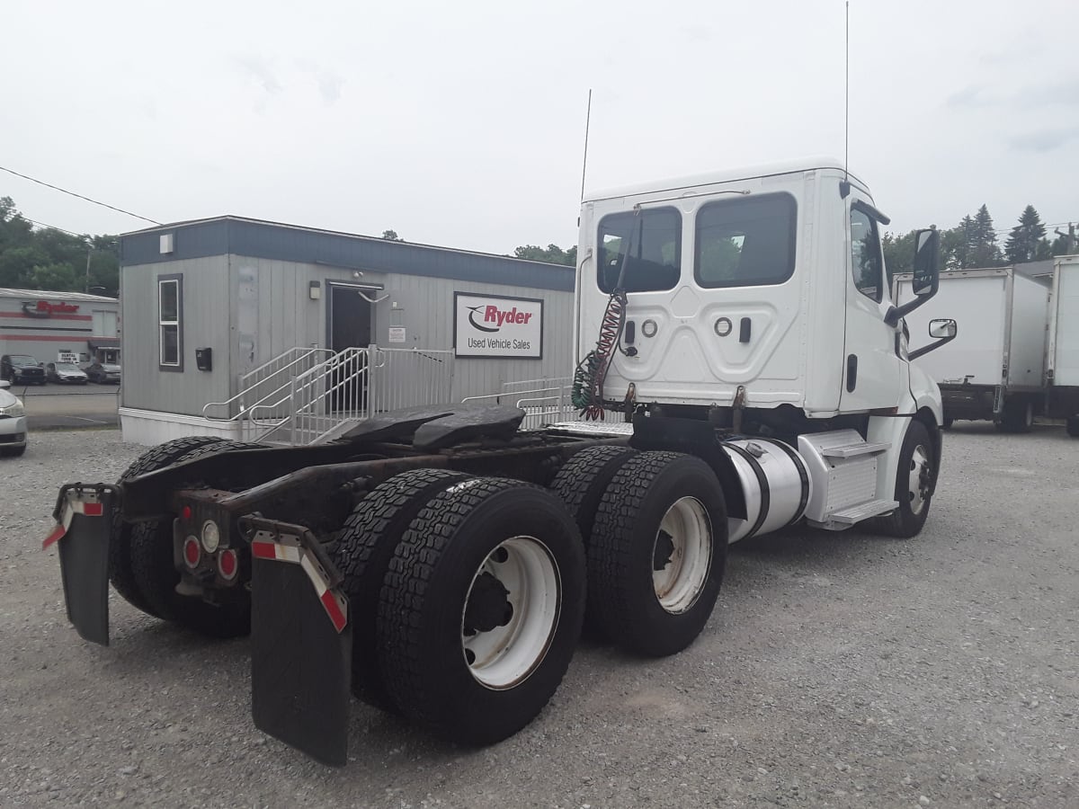 2019 Freightliner/Mercedes NEW CASCADIA PX12664 827746