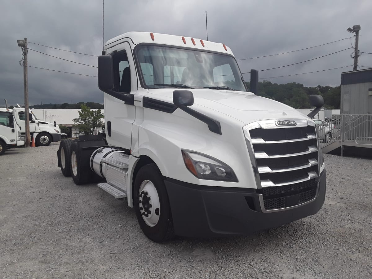 2019 Freightliner/Mercedes NEW CASCADIA PX12664 827747