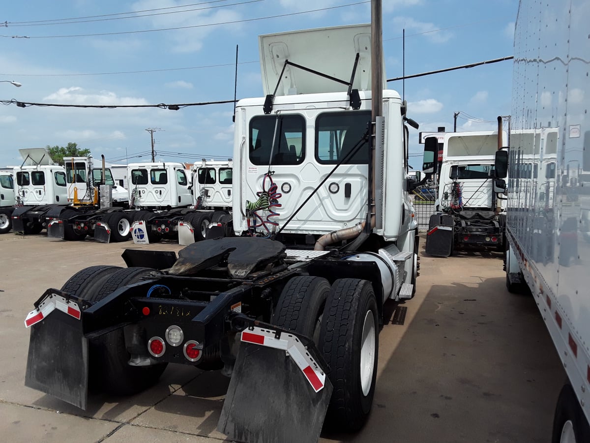 2019 Freightliner/Mercedes CASCADIA 125 827812