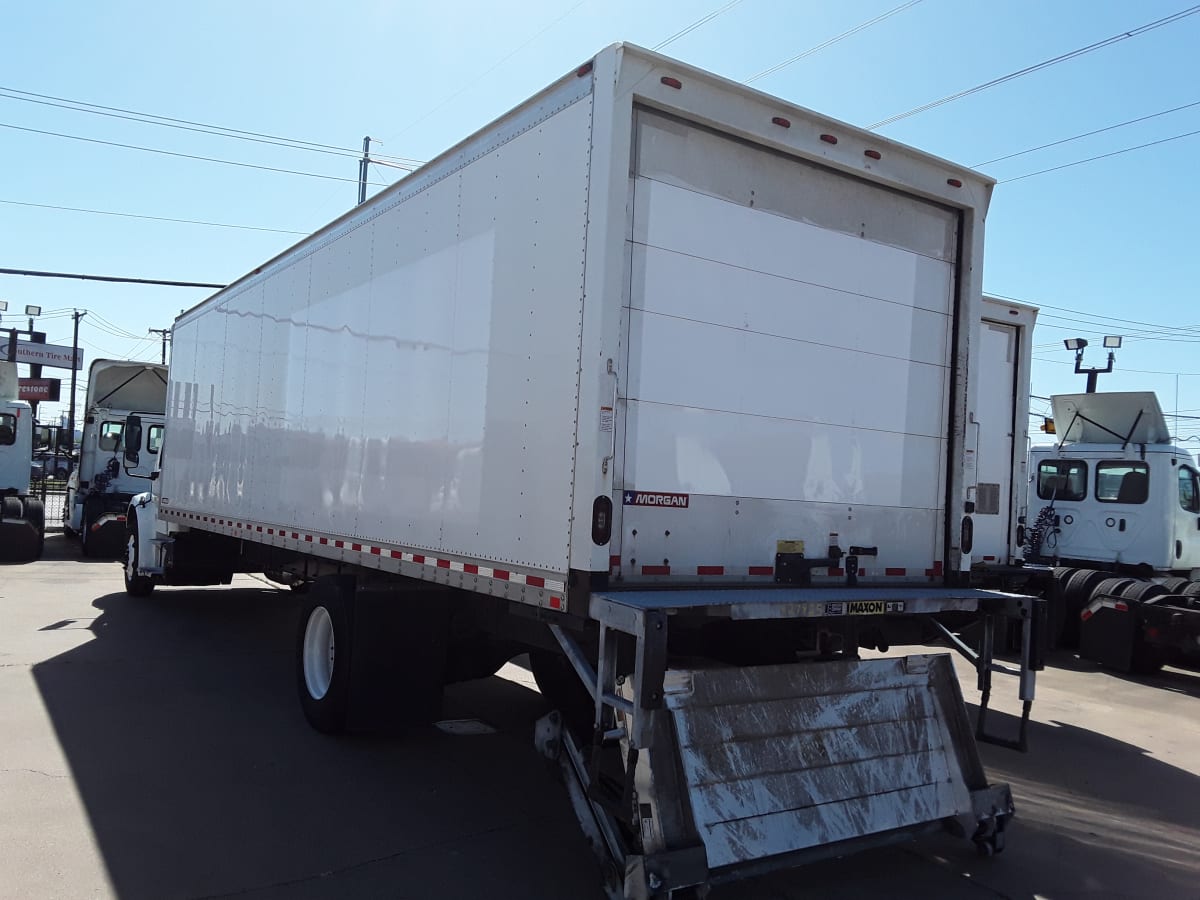 2019 Freightliner/Mercedes M2 106 827825