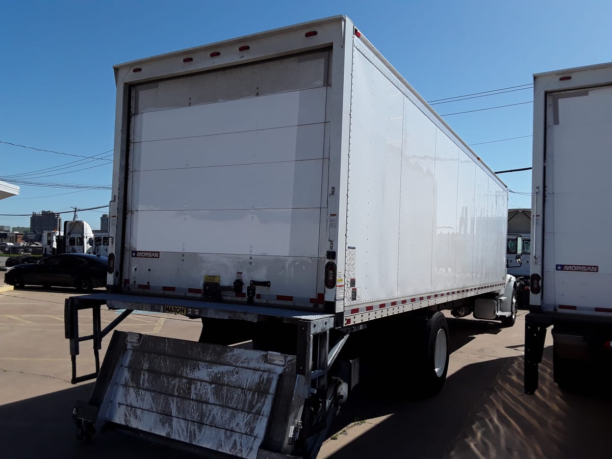 2019 Freightliner/Mercedes M2 106 827825