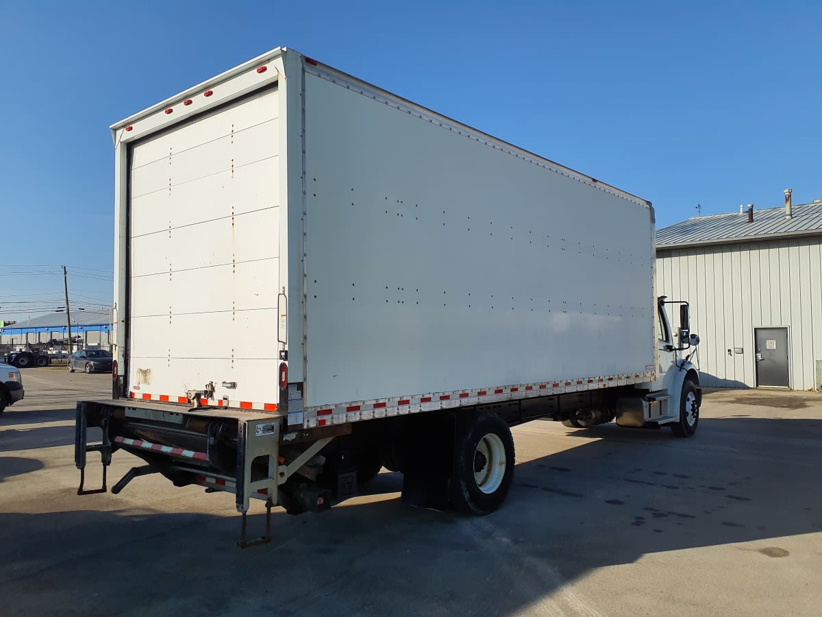 2019 Freightliner/Mercedes M2 106 827830