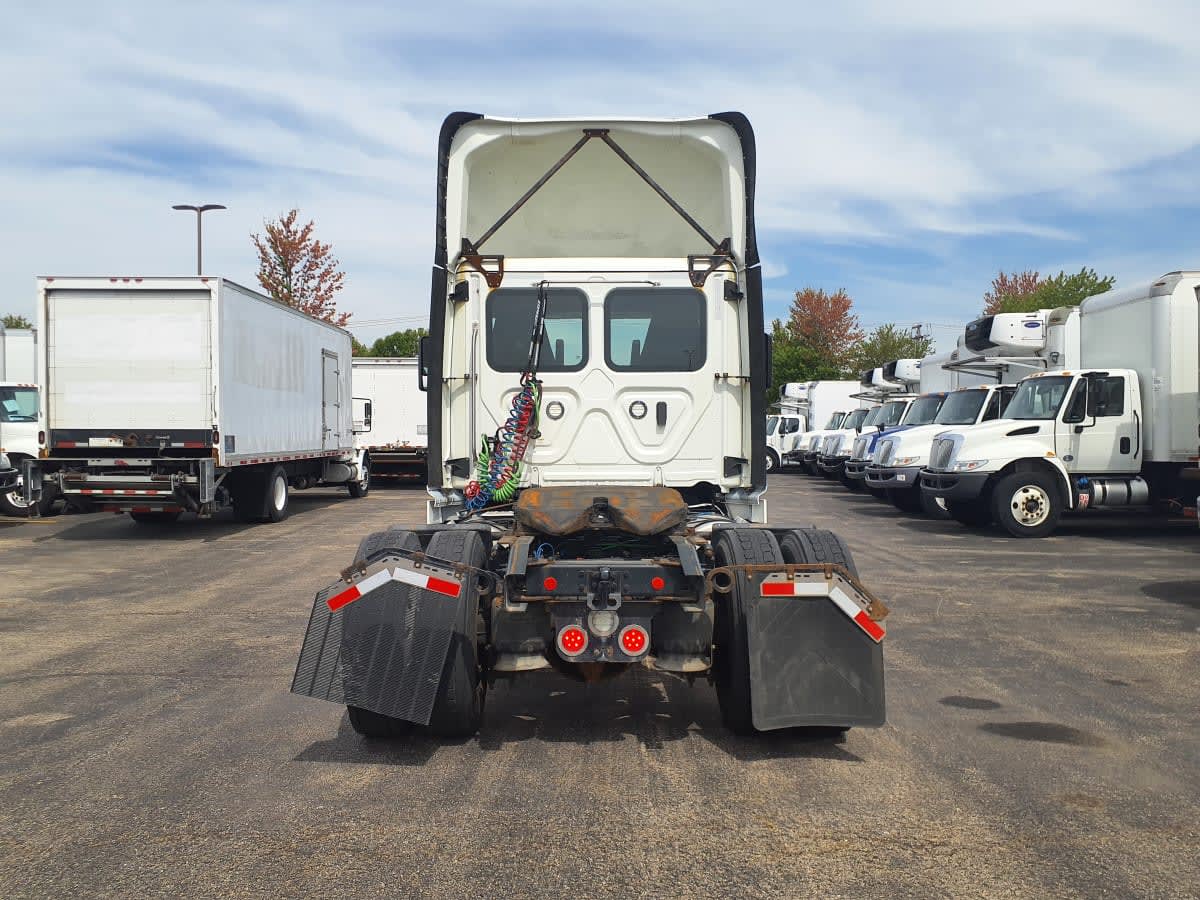2019 Freightliner/Mercedes CASCADIA 113 827863