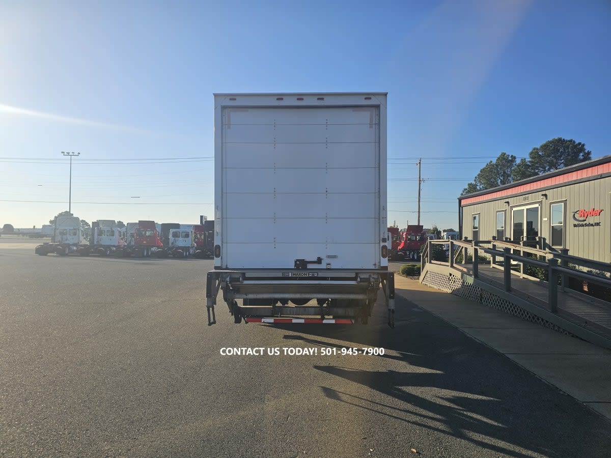 2019 Freightliner/Mercedes M2 106 827924