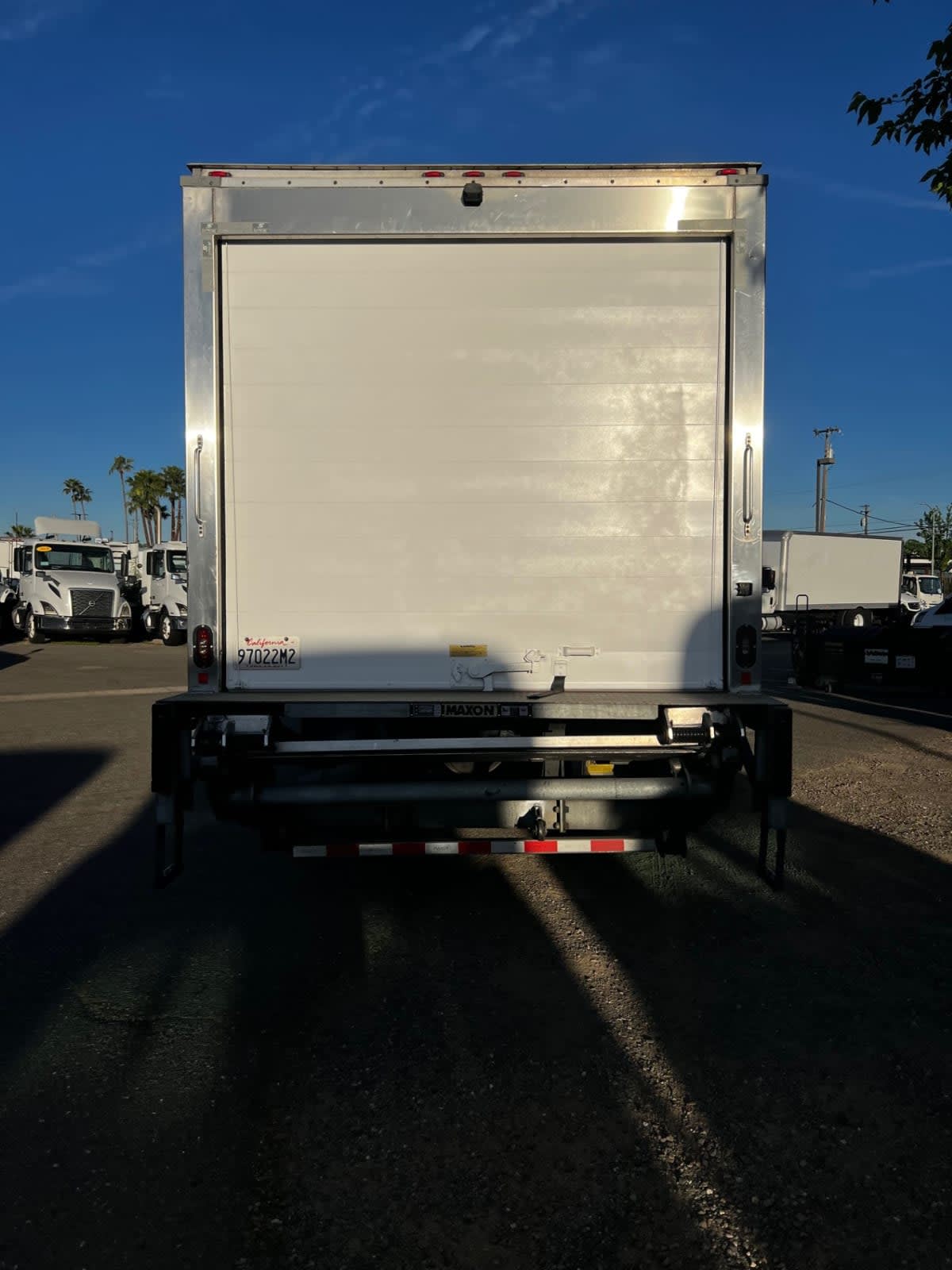 2019 Freightliner/Mercedes M2 106 828013